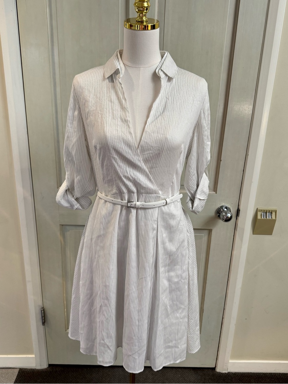 NWT Halston Heritage Pinstripe White Silver Wrap Shirtdress with Belt